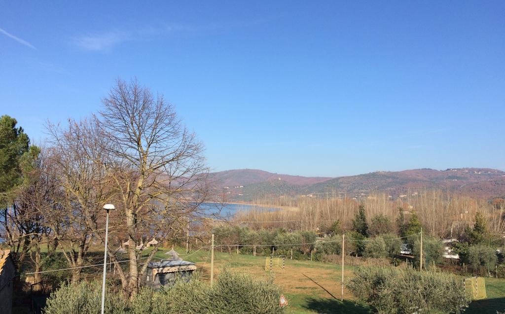 Appartamento San Feliciano Magione Cameră foto